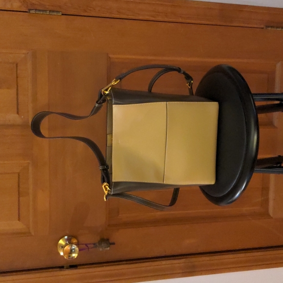 NWT! Genuine Leather Minimalist Color Block Tote Bucket Bag Olive🔥HP 3-23-24🔥 - Picture 7 of 10